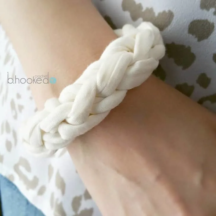 jersey tee crochet bracelet