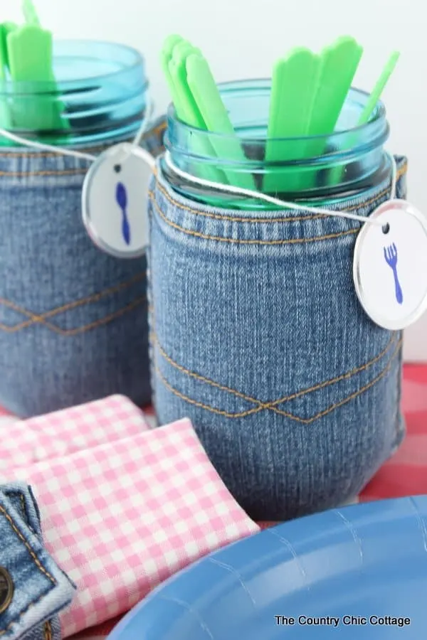 recycled-jeans-mason-jar-and-napkin-rings