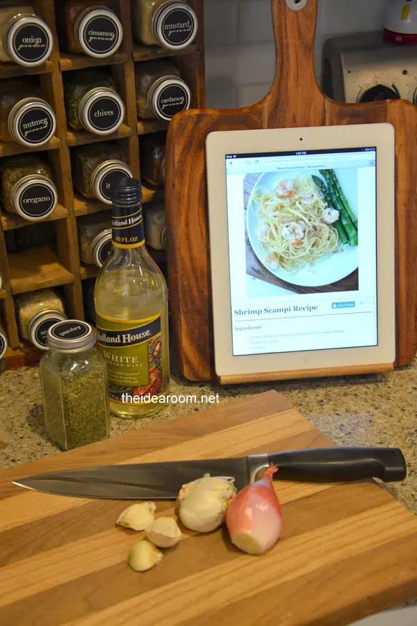 iPad holder and cutting board with knife