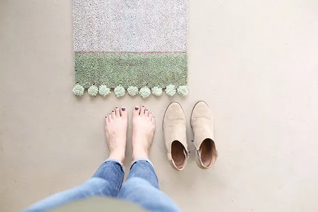  Pom-Pom-Rug-Doormat