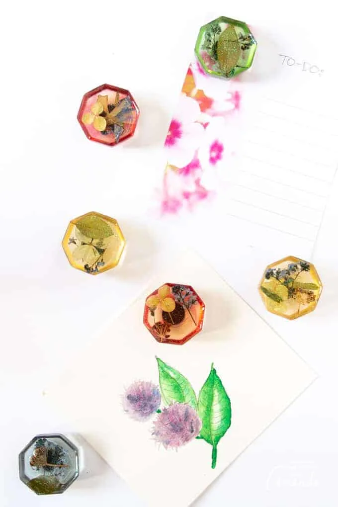 Pressed-Flower-Resin-Magnets