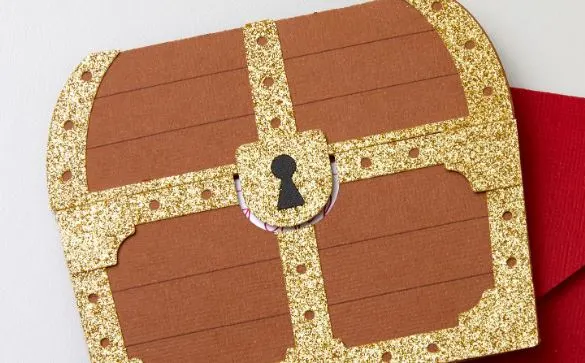 treasure-chest-gift-card-holder